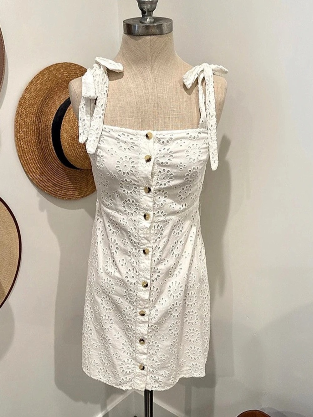 Zara White Eyelet Mini Dress Like New